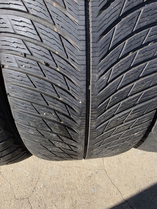4 бр. зиюни гуми 255/45/18 Michelin  PA5 DOT 2119 5-5,5 mm