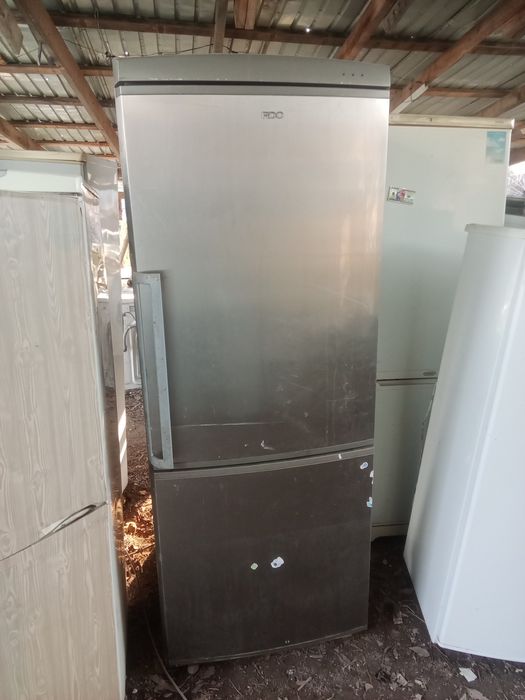 Холодильники двухкамерные рабочие в алматы