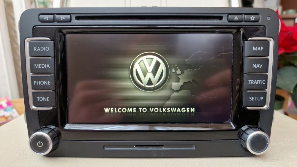 Navigatie VW RNS 510  LED + Harti + Cod Pin + Antena GPS !