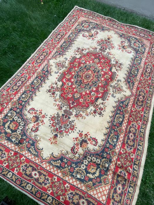 Продам ковры б/у