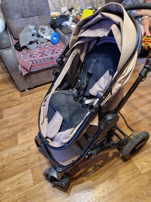 Продам детскую коляску