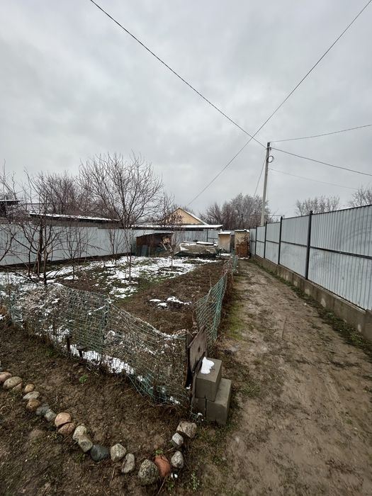 Продам участок………………………………………………………………………………………………………………………………………………..