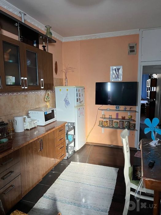 Срочно сдается квартира Паркентский ресторан Уммон 2-комн с мебелью те