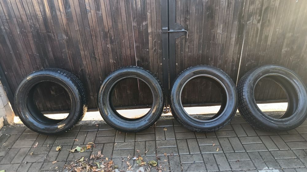 Anvelope 215/60R17 de iarnă