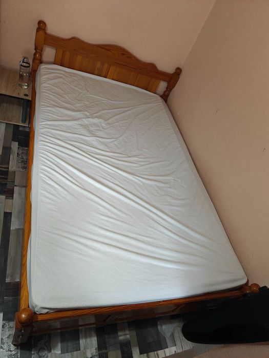 Легла от масивно дърво