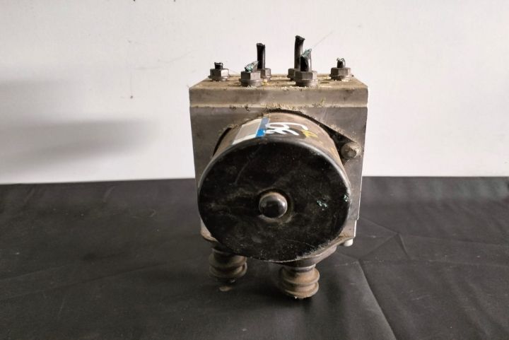 Pompa ABS CBA 2.0 TDI  3C0614109AF / 3C0 614 109 AF Volkswagen VW Pas