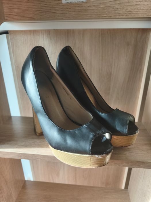Туфли  высокий каблук 37