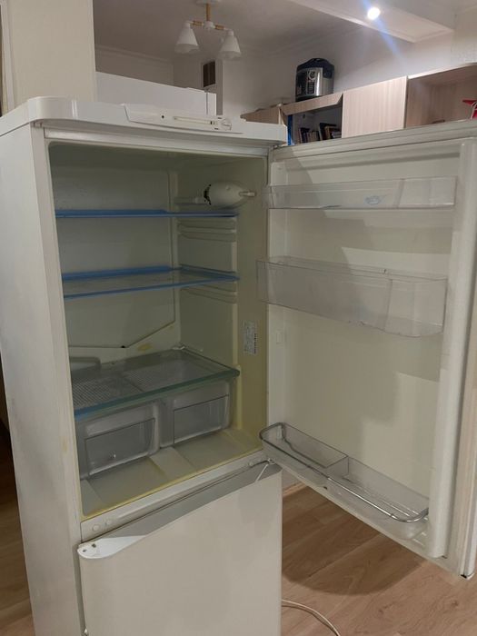 Холодильник на запчасти