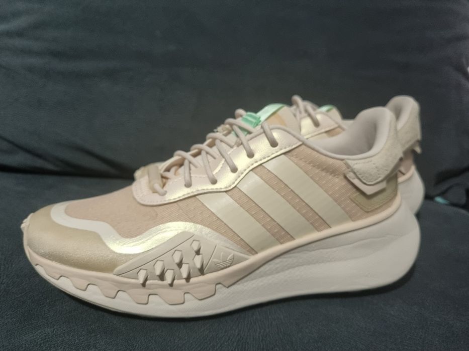 Adidasi Adidas marimea 37
