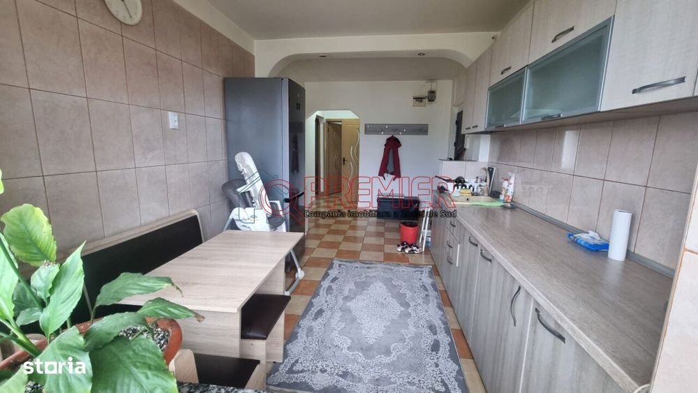 Apartament de 3 camere - Anton Bacalbasa