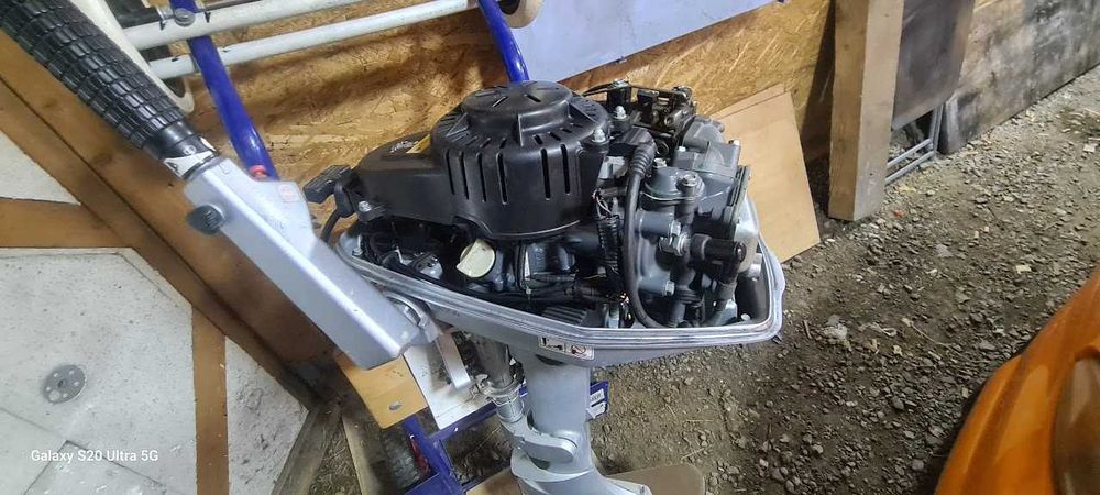 Motor de barca Honda 5 cp 4 timpi dus la 6cp plus impecabil