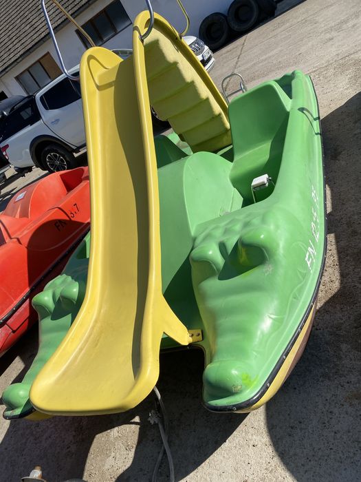 Hidrobicicleta, barca cu pedale, barca agrement