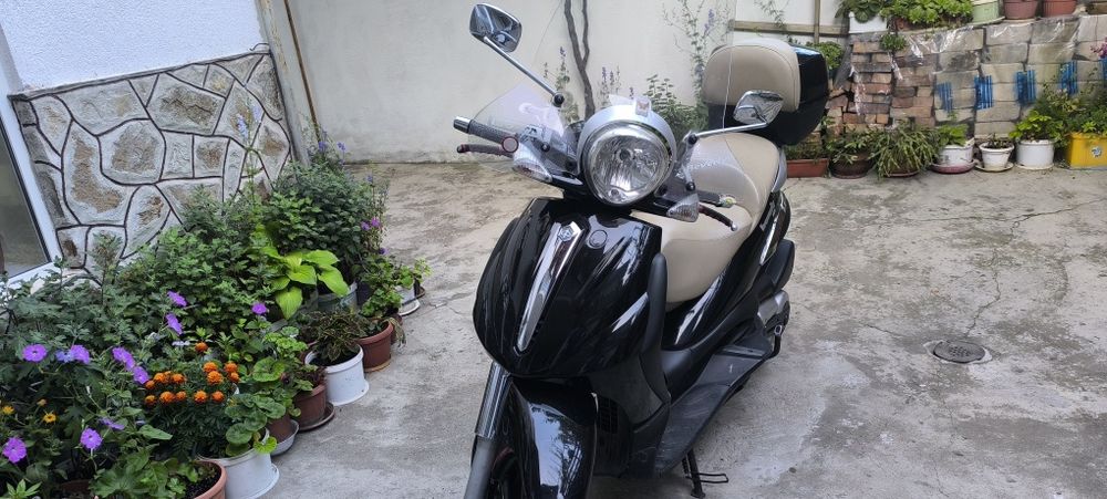 Пиаджо Бевърли 500i