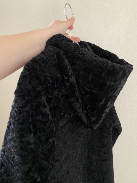 Каракулевое пальто каракуль с капюшоном