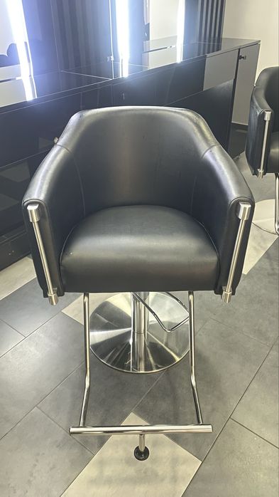 3 Scaune coafor cu o scafa