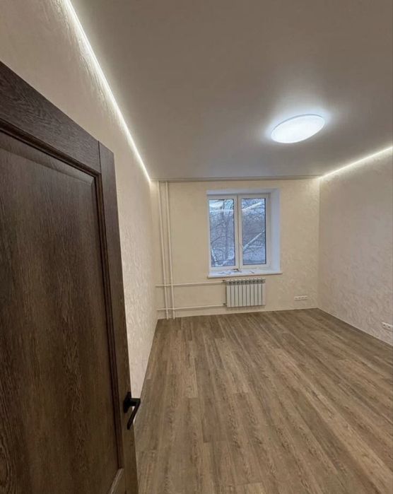 Поклейка обоев любой сложности