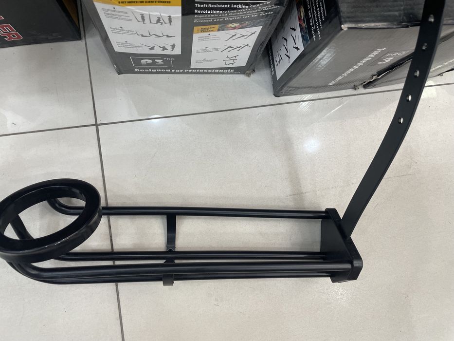 Луза ,лапка и скат для бильярда.