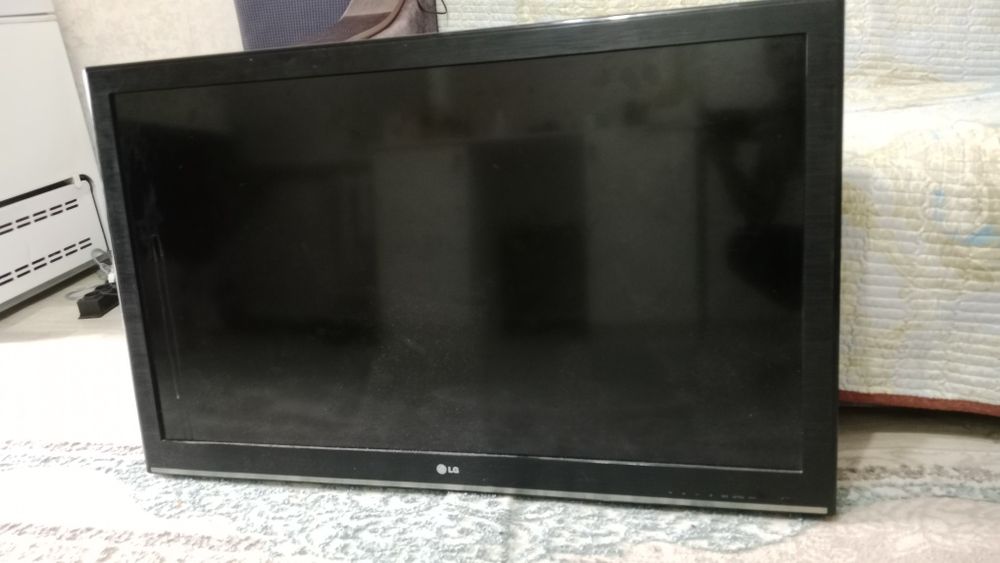 Продам телевизор срочно 35 тысяч