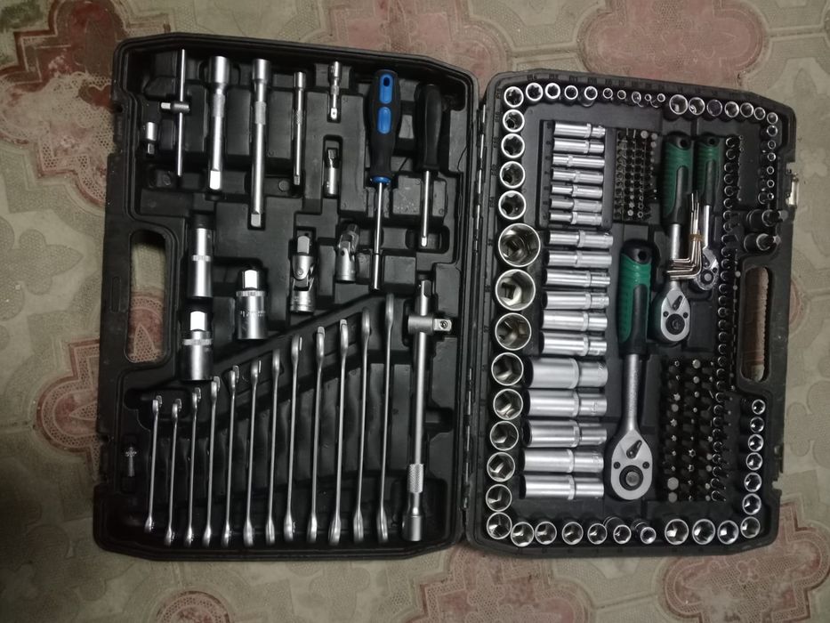 Набор ключей 216 предмет