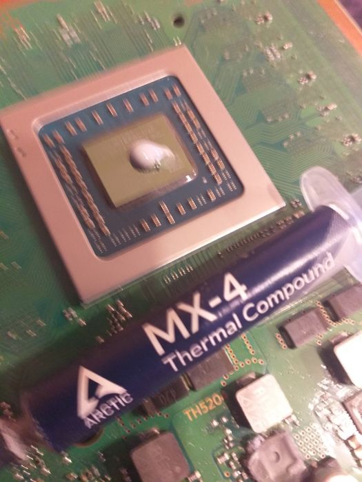 Consola PLaystation 4/PS4 /Modata 12.50/Are 200 jocuri instalate in ea