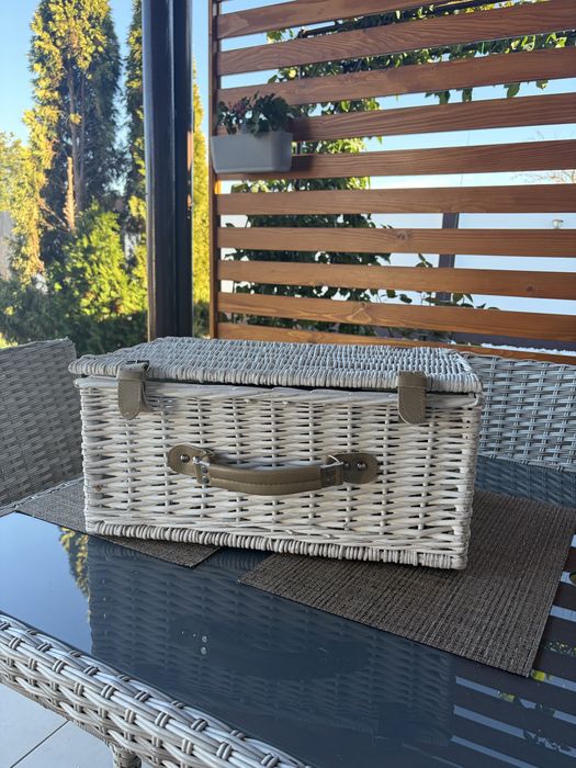 Set cos picnic 4 persoane