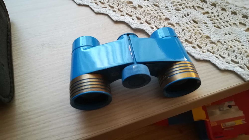 binoclu teatru opera, rusesc,  cu toc ,etui ,  2,5 x