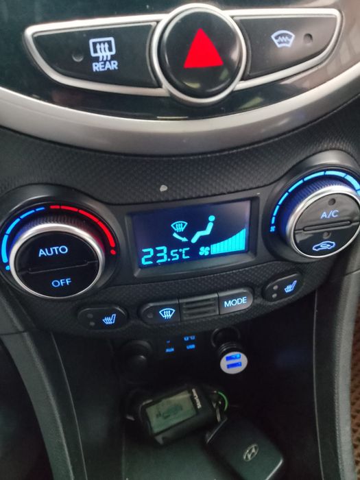 Продам Hundai Solaris 2015 года