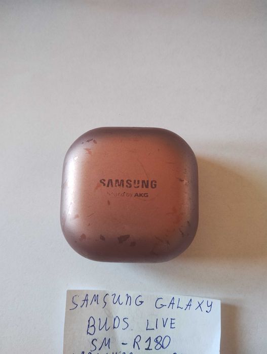 Samsung Galaxy Buds Live SM-R180 зарядна кутия части