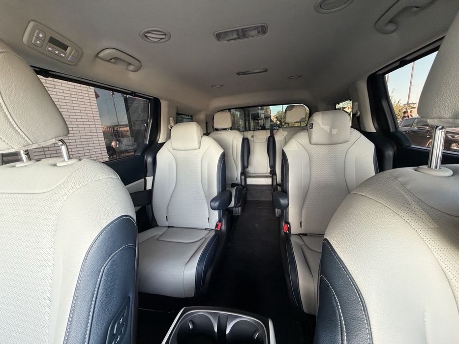 KIA Carnival гибрид 2026