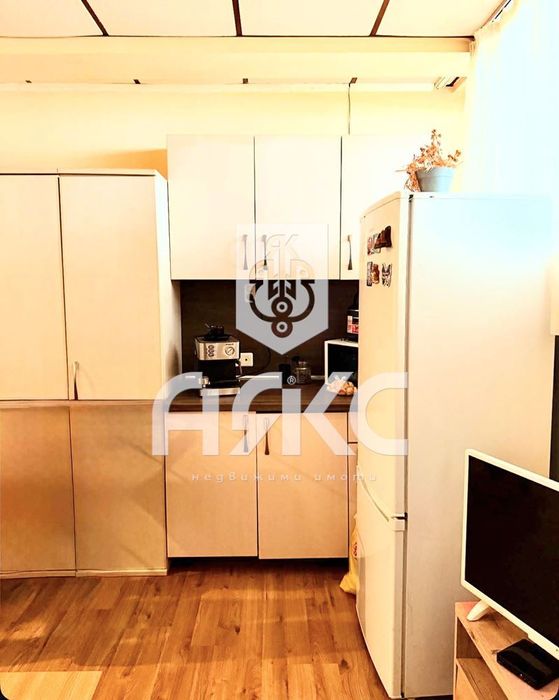 Продава се Двустаен апартамент в София, Горна баня - 85 кв.м за 2000 €/кв.м - Снимка #7