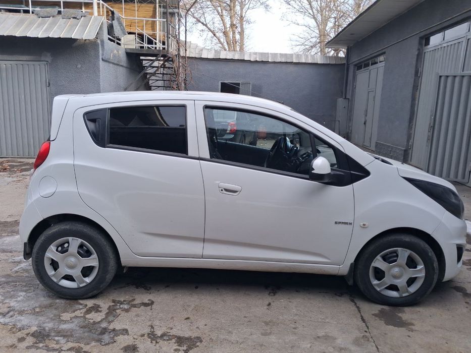 Spark sotiladi srochna