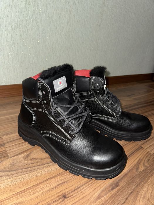 Продам ботинки рабочие