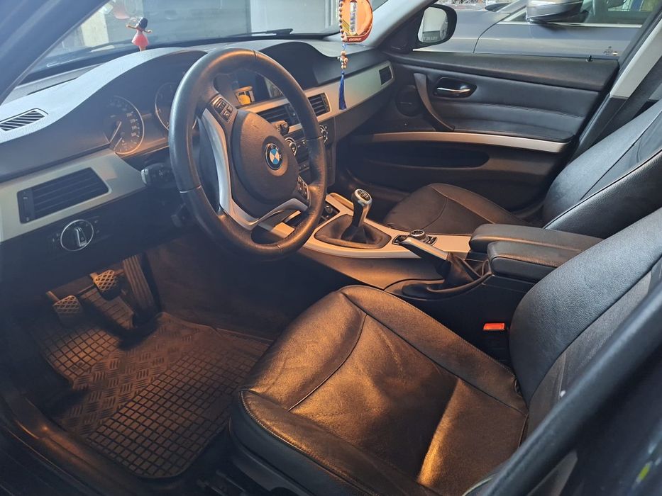 BMW 3 Series 2010 — imagine 3