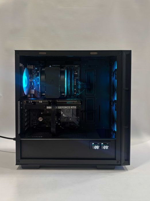 Геймърски компютър AMD Ryzen 7 5700X3D, RTX 5060 Ti 16GB, 32GB ram