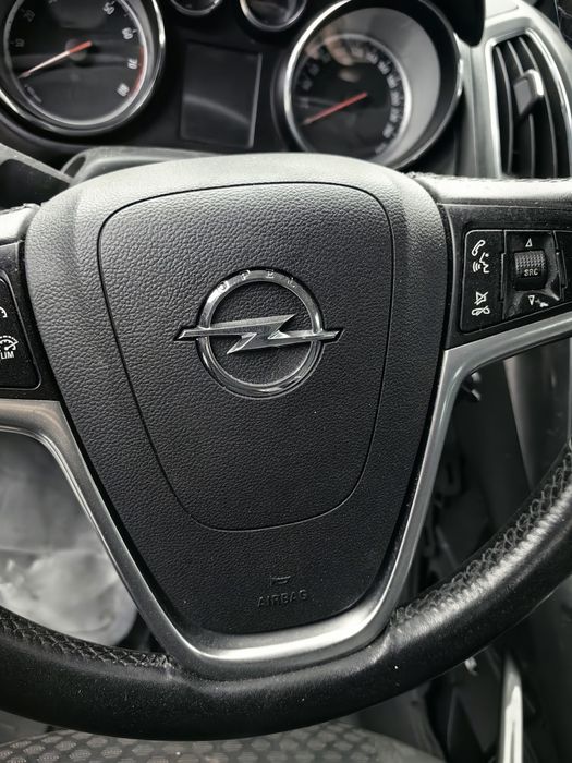 Арматурно табло с ляв еър бег Opel Zafira C 2016г / Опел Зафира Ц