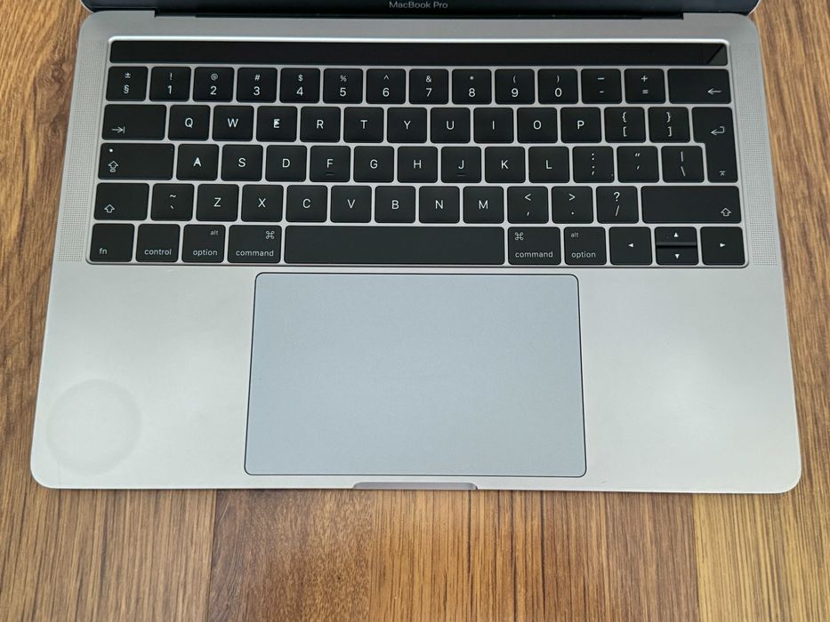 13.3 Core i5 Apple MacBook Pro 2016 TouchBar 16GB RAM/256GB SSD/Бат 6ч