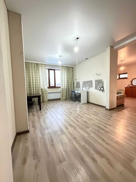 Продам дом, Жастар 1, Ксения Лидер