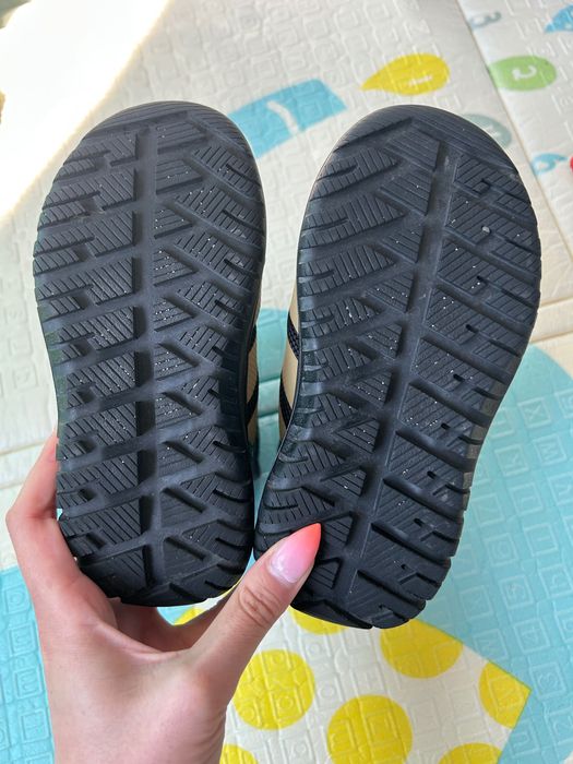 Зимни ботушки Adidas размер 28