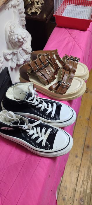 Продам женскую обувь