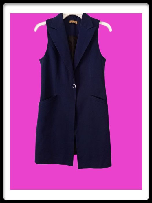 Женская рубашка и жилет