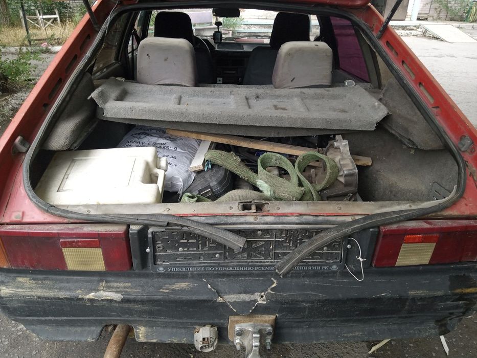 Продам автомобиль москвич