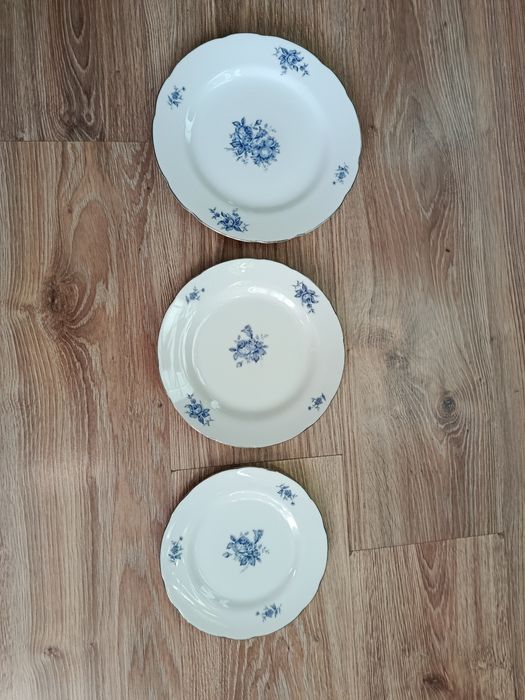 Сервизы, тарелки винтажные