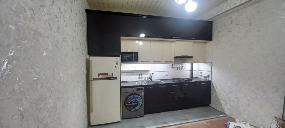 yunusobod farog'at kochada 8xonali 2 etaj hovli sotiladi!