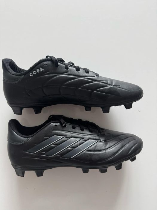 Футболни бутонки