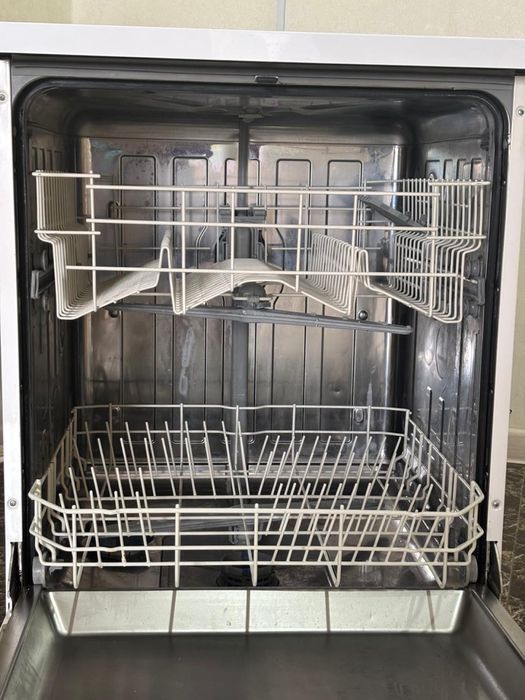 Продам посудомойку Beko
