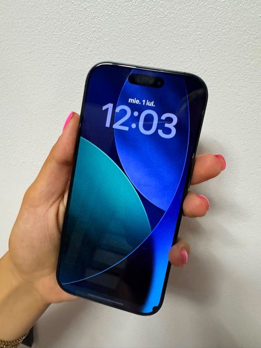 Iphone 16 PRO 128gb cu cartela digitala(are un pixel mort pe ecran)