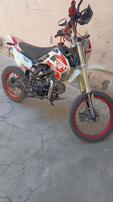 Срочно сотилади.