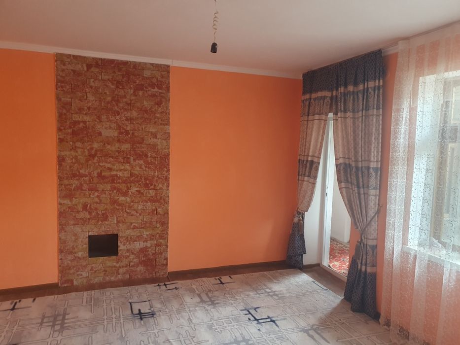 Ховли уй 5 хонали 2 времянка манзара жойда