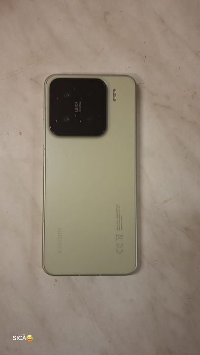 Vand sau schimb Xiaomi 15 impecabil cu 512 giga cu 2400 ron