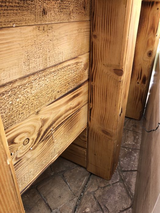 Дървено диванче за градина